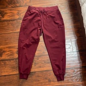 Mandala Scrub Bottoms Wine Size Petite Medium